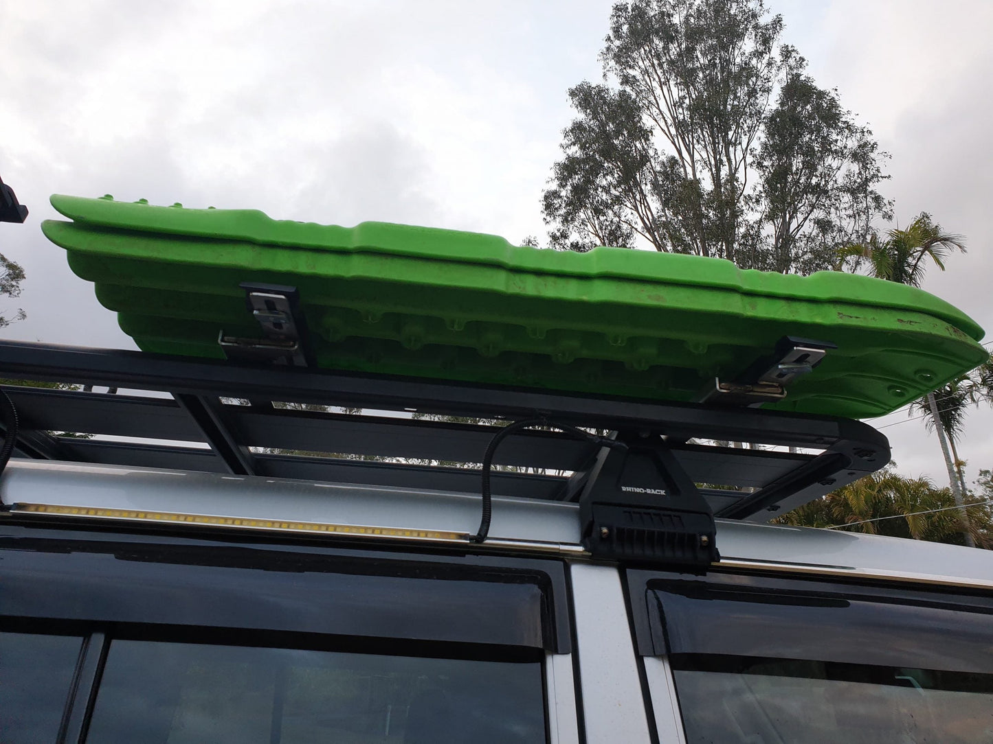 Rhino Rack Flat Rack - Pioneer System - Croc Hinge® 4x4 Recovery Bracket